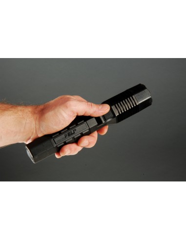 Taktická svítilna PELI™ 7060